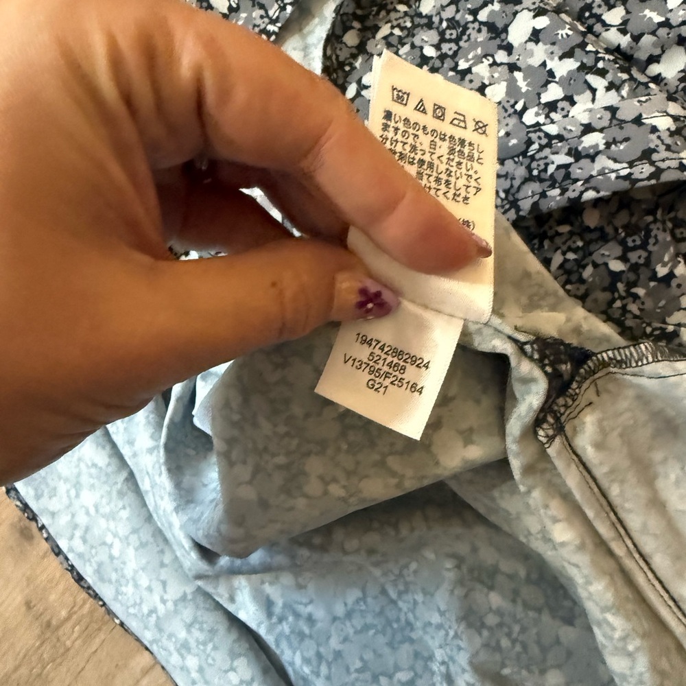Lands' End Black and Gray Floral Button-Up Shirt - Picture 11 of 11